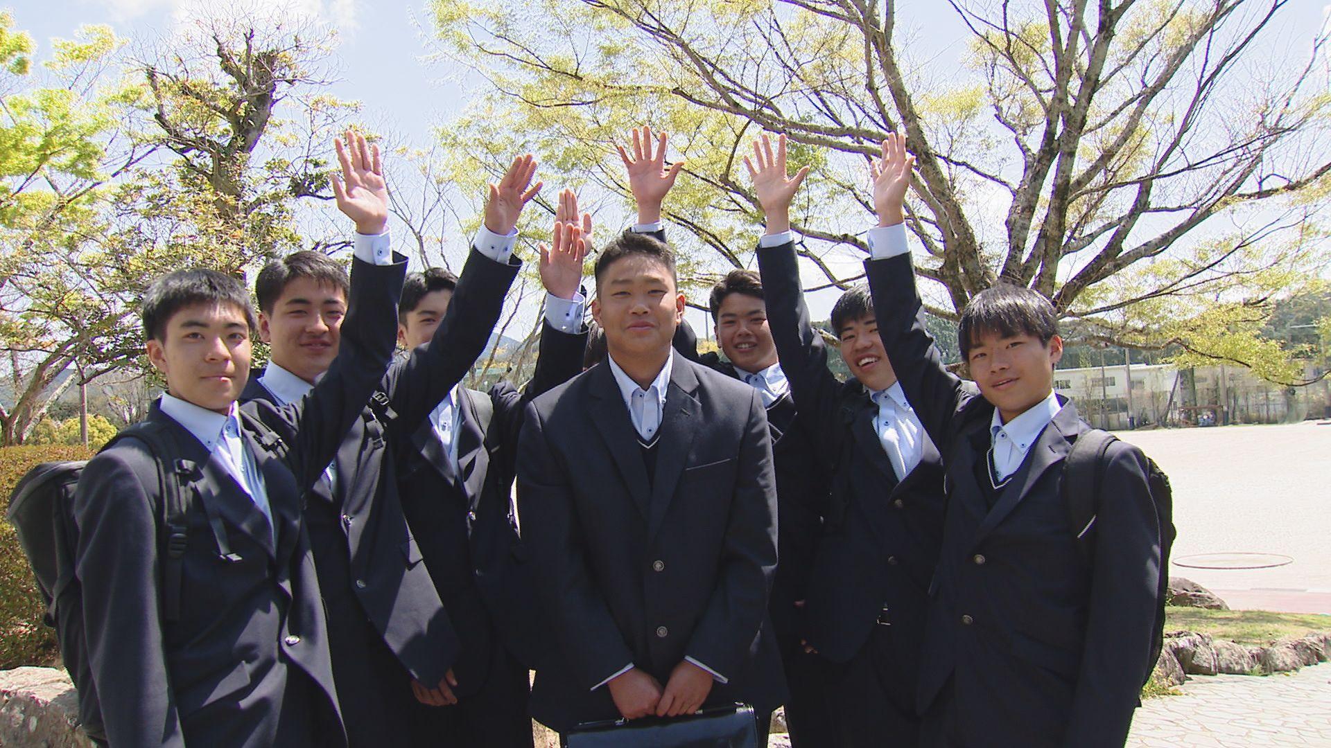 新制服で初めての入学式 長崎北陽台高校