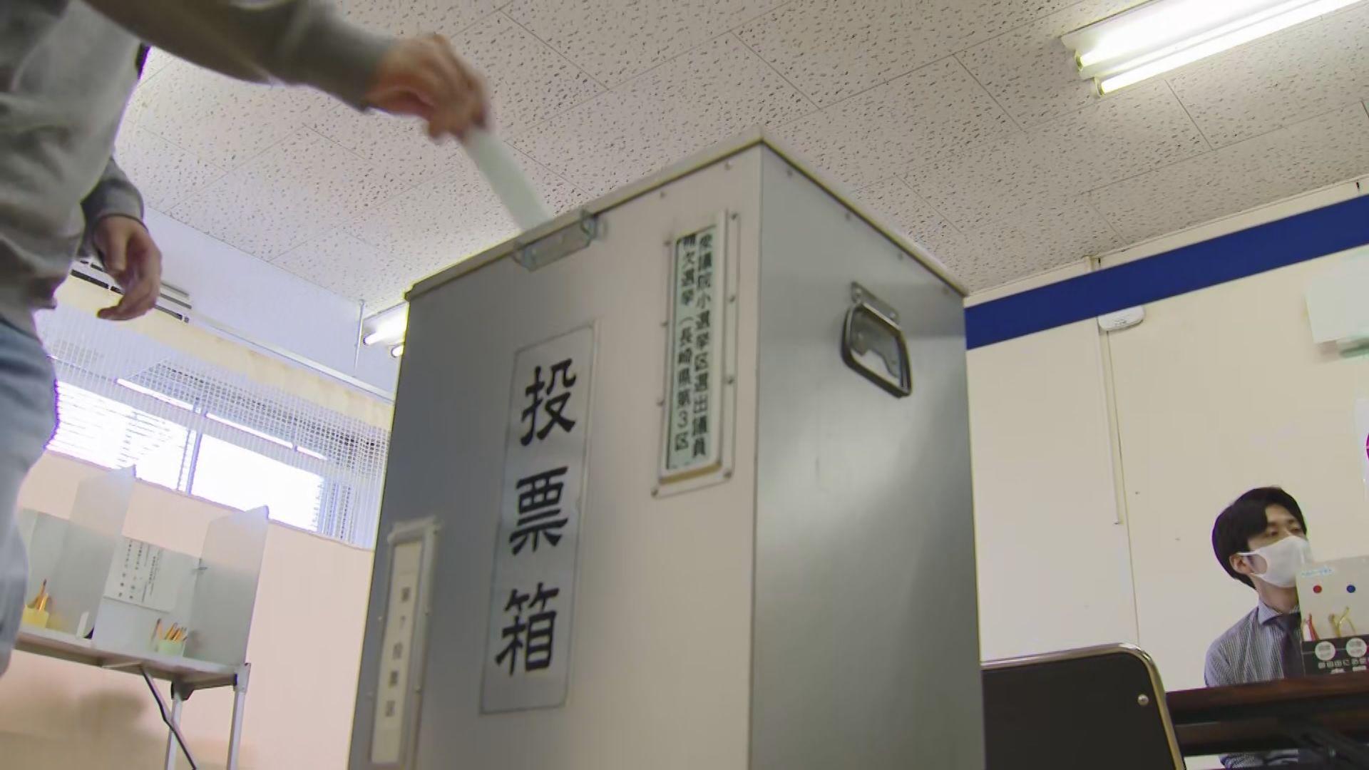 野党対決の衆院長崎３区補選投票続く　投票率は低調で推移